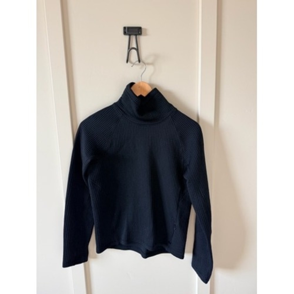 Lululemon Engineered Warmth Half Zip Pullover Black Waffle Knit Top LW3HFRS 2